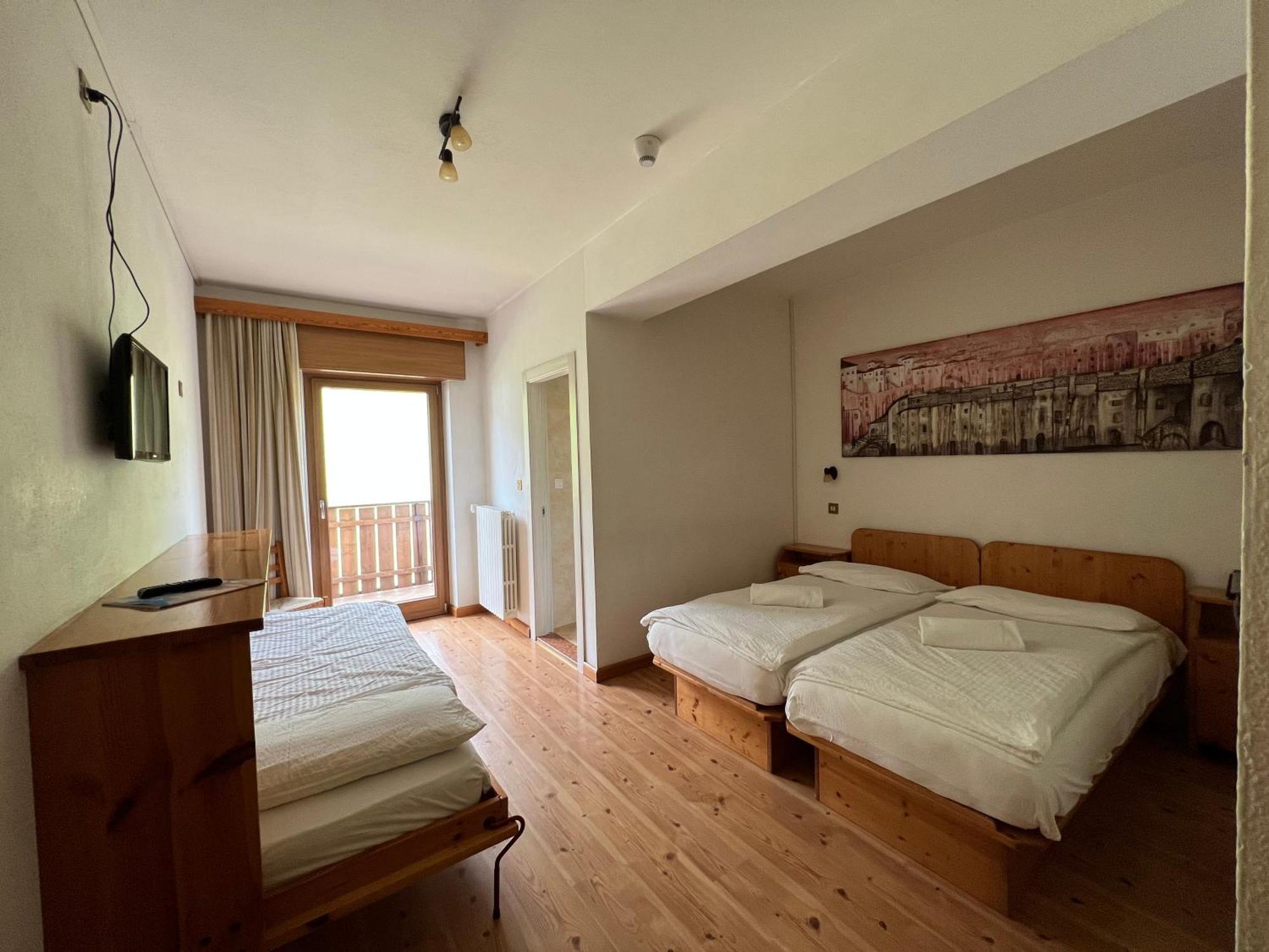 Hotel D'La Varda Di Topran D'Agata Paolo &C Sas パドラ 部屋 写真